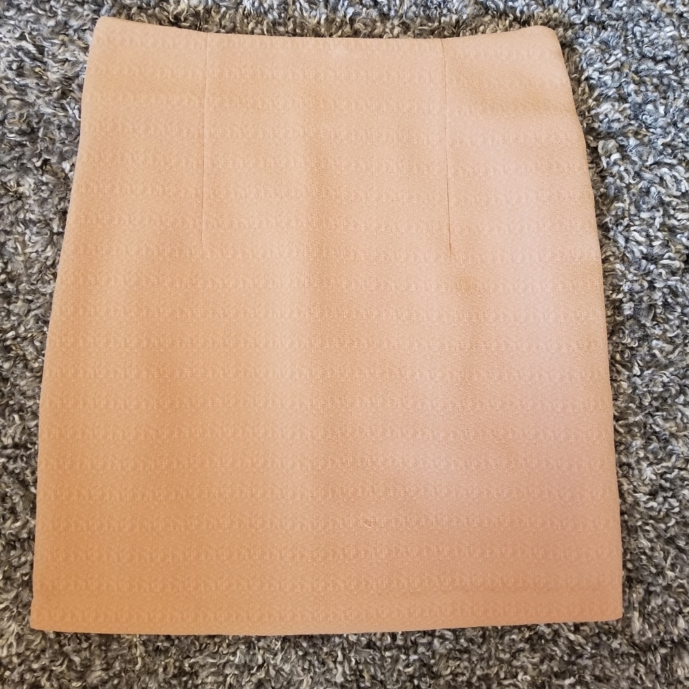 Used beige pencil skirt